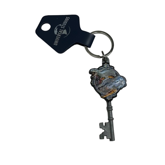 Universal Studios Universal's Great Movie Escape Key Keychain - Picture 2 of 2